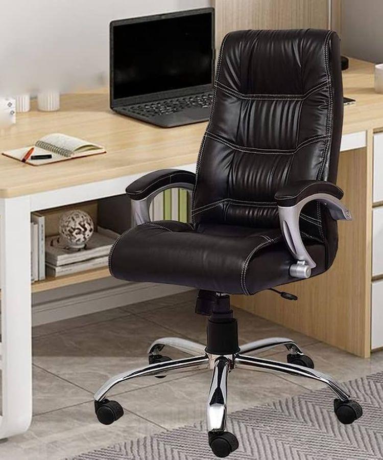 Manufacturer, Exporter, Importer, Supplier, Wholesaler, Retailer, Trader of Office Chairs in New Delhi, Delhi, India.